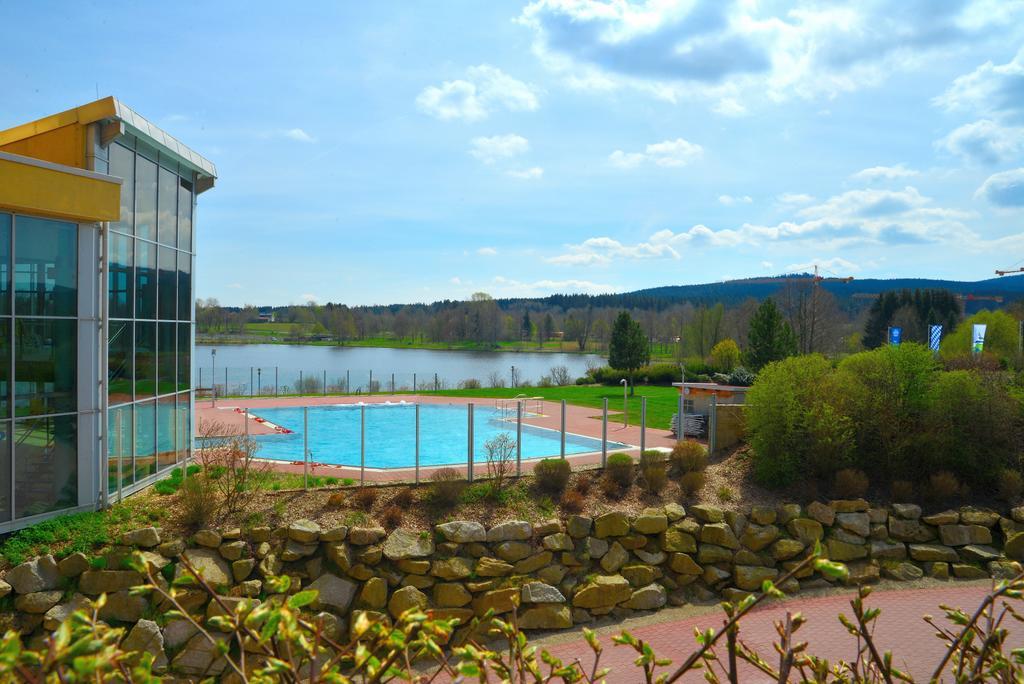 Gesundheitshotel Weissenstadt Am See Exterior photo