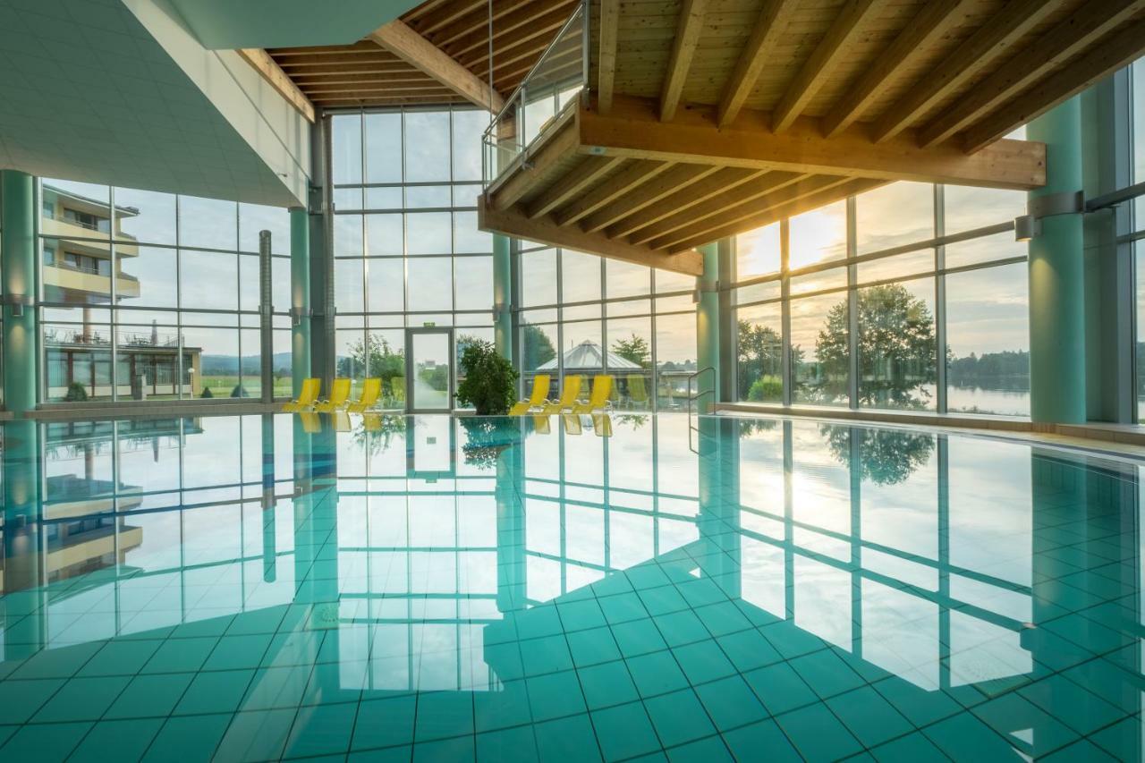 Gesundheitshotel Weissenstadt Am See Exterior photo